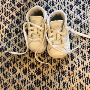 White baby Nikes, sz 2